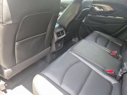 Used 2023 GMC Terrain SLT AWD/4WD image 25