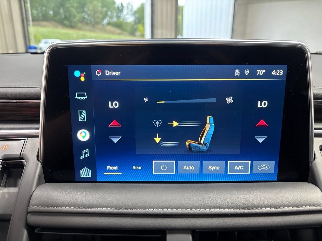 Used 2022 Chevrolet Suburban LT AWD/4WD image 22