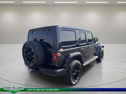 Used 2023 Jeep Wrangler Sahara w/ Cold Weather Group image 4