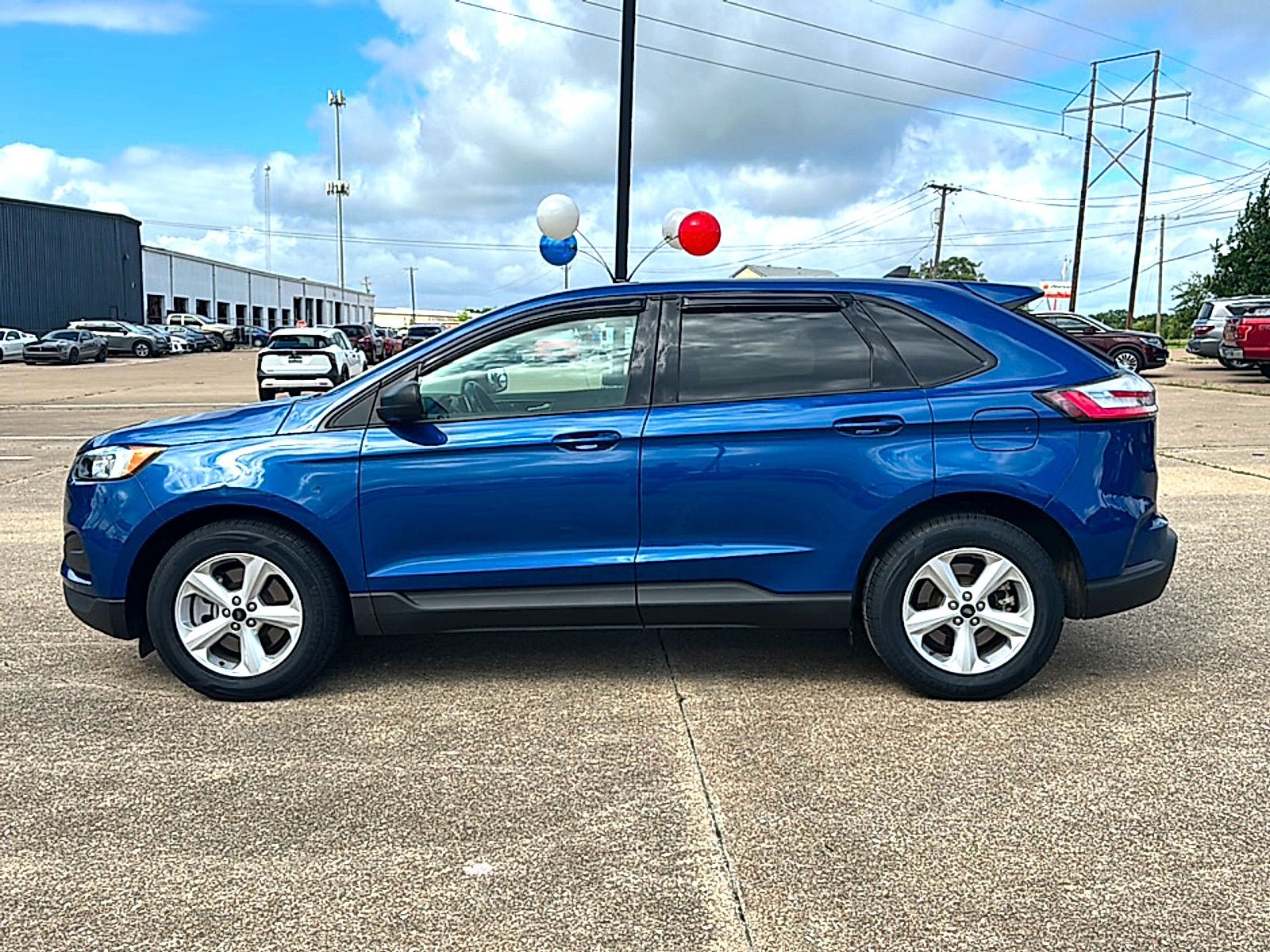 Used 2024 Ford Edge SE AWD/4WD image 5
