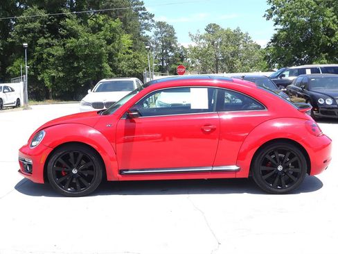 Used 2014 Volkswagen Beetle R-Line FWD image 3