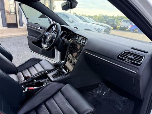 Used 2020 Volkswagen GTI SE FWD image 13