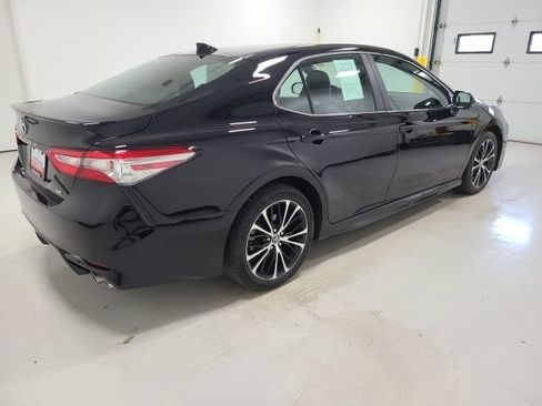 Certified 2020 Toyota Camry SE FWD image 6