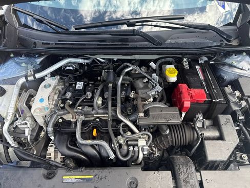 Used 2024 Nissan Sentra SV FWD image 12