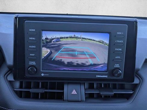 Used 2021 Toyota RAV4 LE image 14