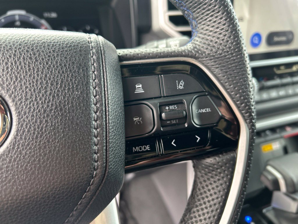 Used 2024 Toyota Sequoia Platinum AWD/4WD image 27