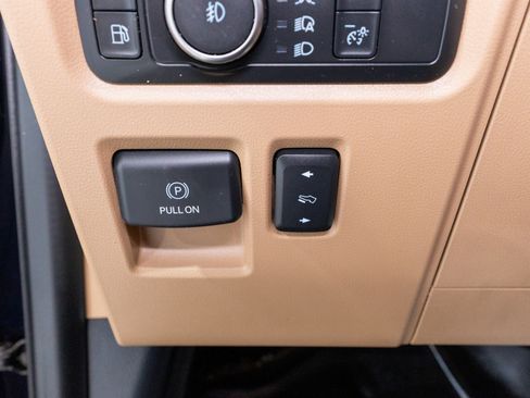 Used 2021 Ford F150 Lariat w/ Max Trailer Tow Package AWD/4WD image 39