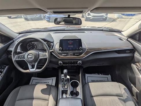Used 2023 Nissan Altima 2.5 SV FWD image 28