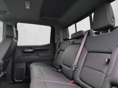 New 2026 GMC Sierra 1500 SLT w/ SLT Convenience Package image 16