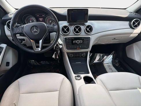 Used 2015 Mercedes-Benz GLA 250 image 15