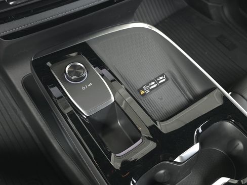 New 2026 Buick Enclave Sport Touring w/ LPO, Floor Liner Package FWD image 15