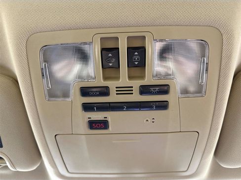 Used 2016 Toyota Highlander Limited image 23