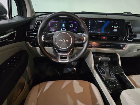 Used 2024 Kia Sportage EX image 21