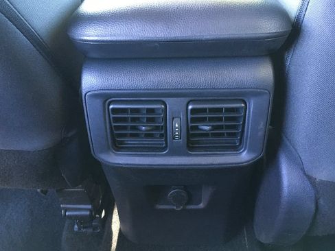 Used 2025 Toyota RAV4 LE AWD/4WD image 24