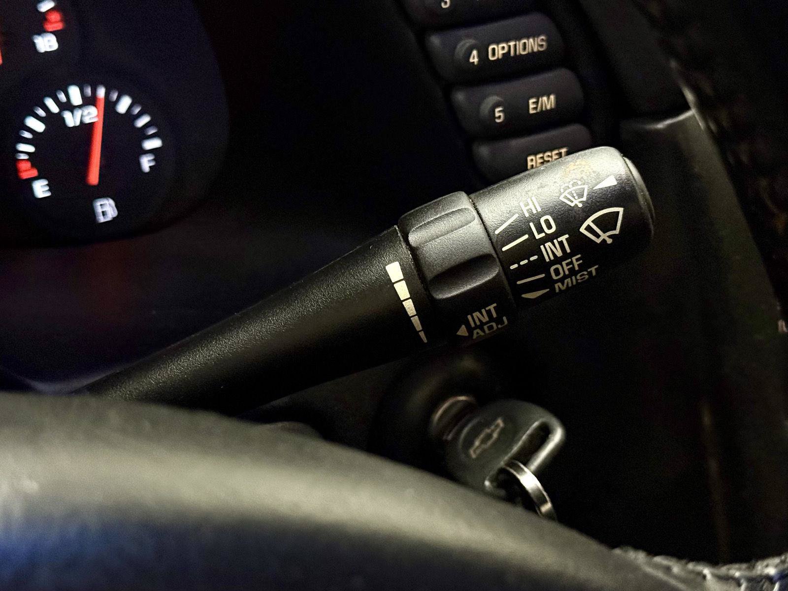 Used 2004 Chevrolet Corvette Coupe RWD image 19