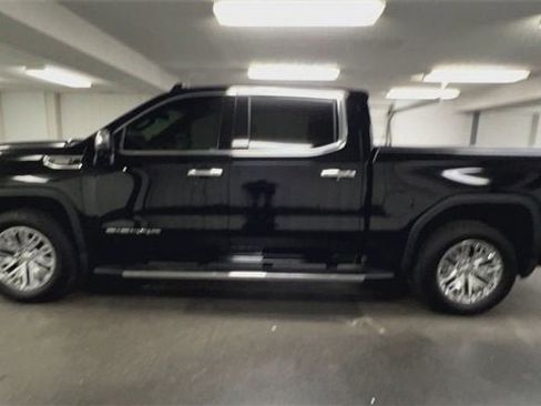 Used 2024 GMC Sierra 1500 SLT w/ SLT Premium Plus Package image 5