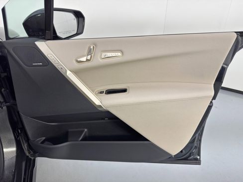 Used 2022 BMW iX xDrive50 w/ Premium Package image 47