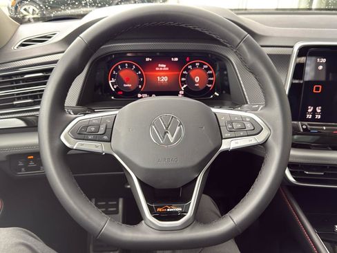 New 2025 Volkswagen Atlas Peak Edition SE image 11