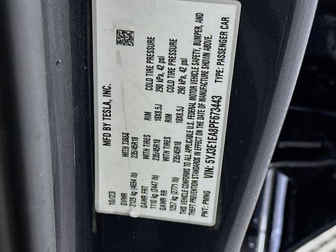 Used 2023 Tesla Model 3 Standard Range image 12