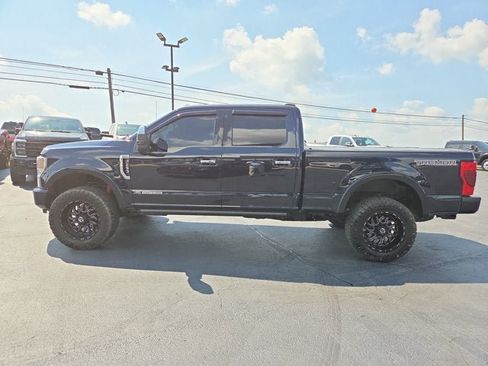 Used 2022 Ford F250 Platinum w/ Tremor Off-Road Package AWD/4WD image 3