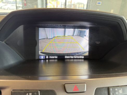 Used 2017 Honda Odyssey Touring image 18