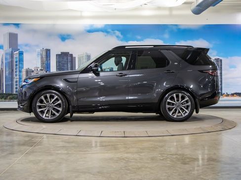 Certified 2025 Land Rover Discovery Dynamic SE image 6