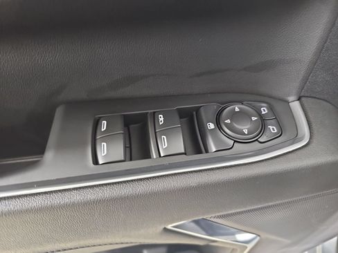 Certified 2024 Chevrolet Silverado 1500 LT AWD/4WD image 32