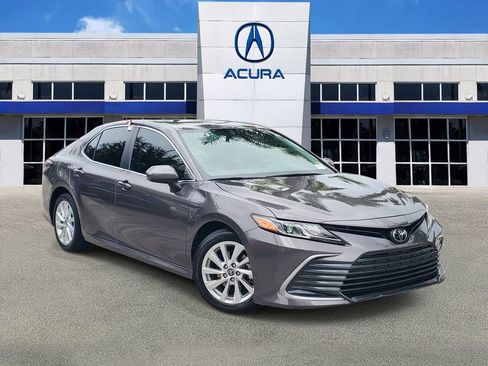 Used 2023 Toyota Camry LE FWD image 1
