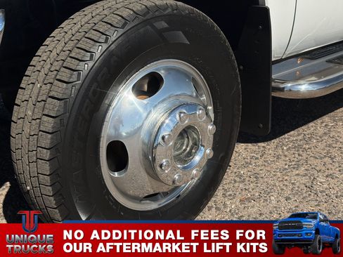 Used 2016 Ford F350 XLT w/ XLT Interior Package image 10