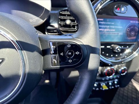 Used 2024 MINI Cooper SE FWD image 14