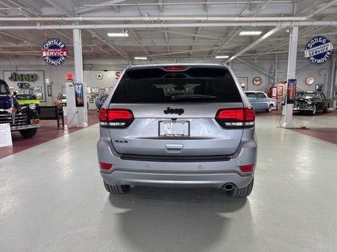 Used 2020 Jeep Grand Cherokee Altitude image 4
