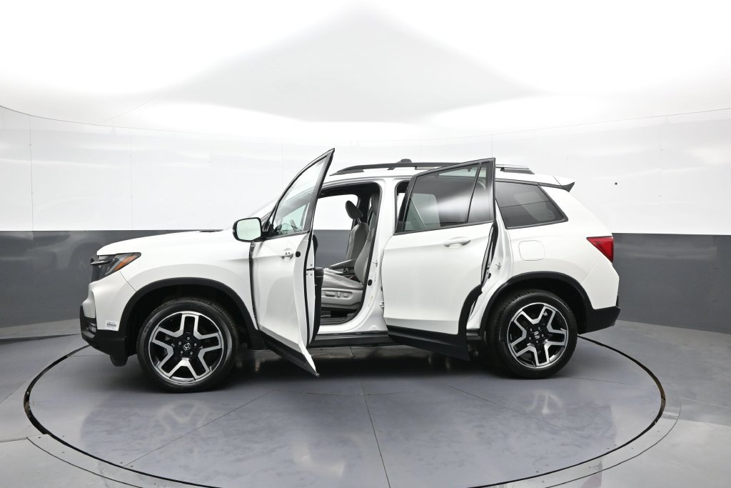 Certified 2022 Honda Passport Elite image 45