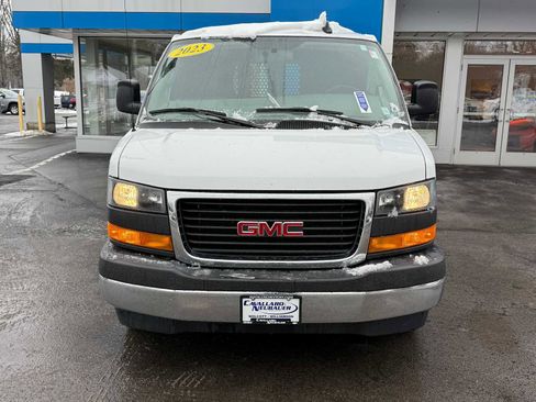 Used 2023 GMC Savana 2500 w/ Driver Convenience Package image 2