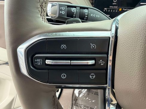 Used 2025 GMC Yukon Denali w/ Advanced Technology Package RWD image 14