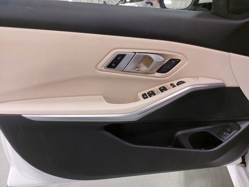 Used 2022 BMW 330i xDrive Sedan w/ Driving Assistance Package image 28