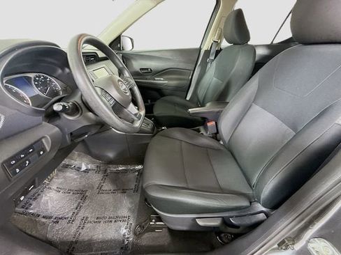 Used 2023 Nissan Kicks S image 19