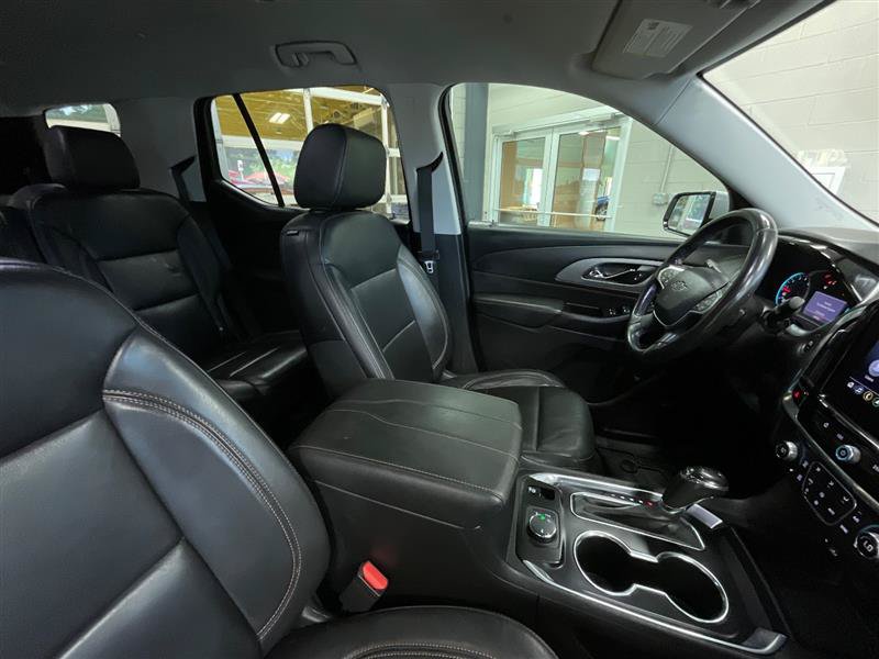 Used 2020 Chevrolet Traverse RS FWD image 32