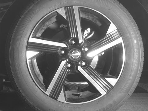 Used 2025 Nissan Sentra SV image 14