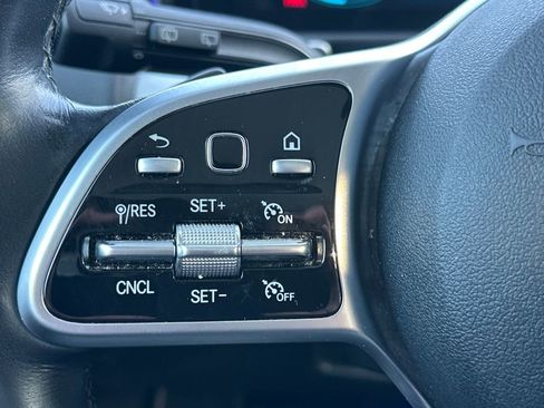 Certified 2022 Mercedes-Benz GLB 250 4MATIC image 20