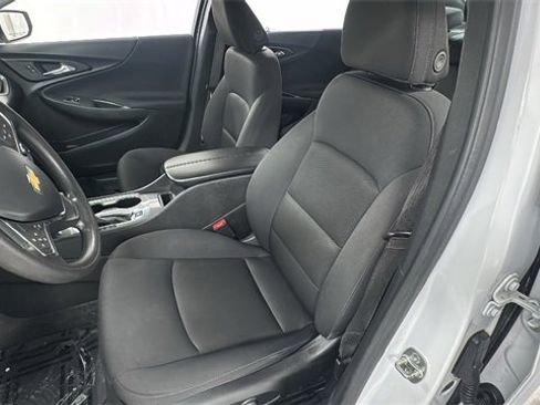 Used 2024 Chevrolet Malibu LT image 10