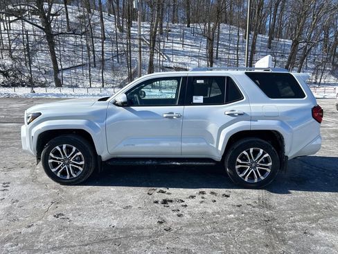 New 2026 Toyota 4Runner Limited image 2