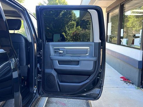 Used 2017 RAM 1500 Big Horn AWD/4WD image 27