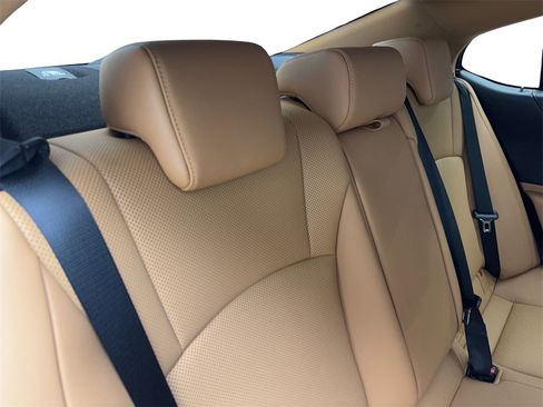 Used 2022 Lexus ES 350 w/ Premium Package image 40