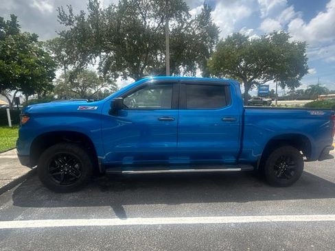 Used 2022 Chevrolet Silverado 1500 Custom Trail Boss AWD/4WD image 5