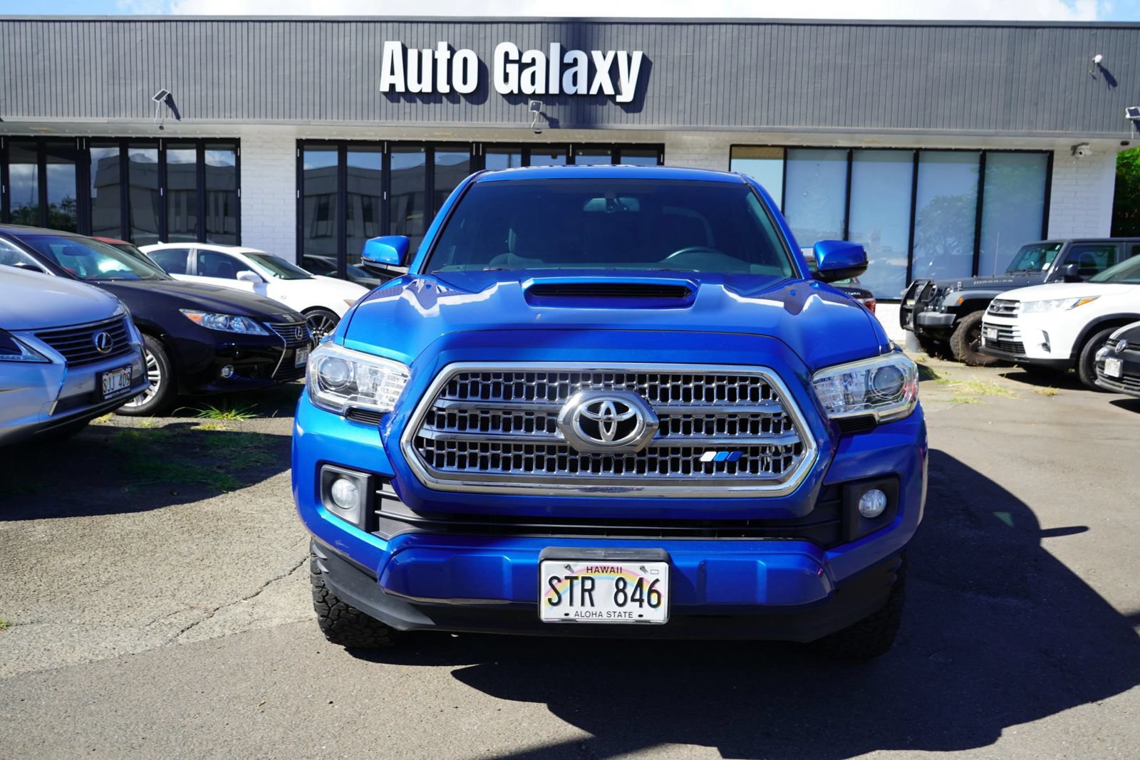 Used 2016 Toyota Tacoma TRD Off-Road RWD image 3