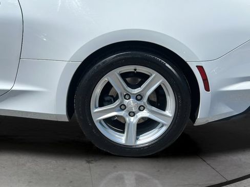 Certified 2023 Chevrolet Camaro LT RWD image 28