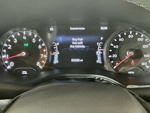 Used 2024 Jeep Compass Latitude AWD/4WD image 2