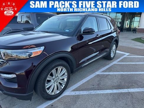 Used 2023 Ford Explorer Limited w/ Limited Technology Package image 4