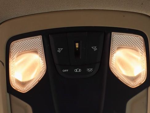 Used 2020 RAM 5500 Tradesman image 27