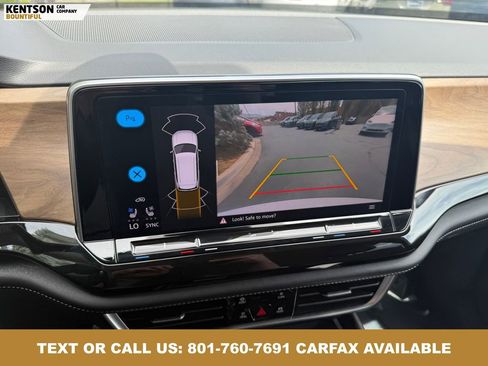 Used 2025 Volkswagen Atlas SE AWD/4WD image 27